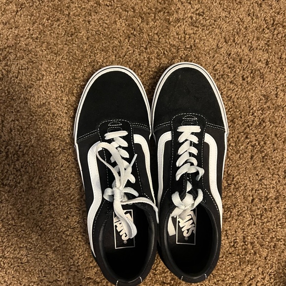 Vans Women’s Ward Shoes - Picture 2 of 3